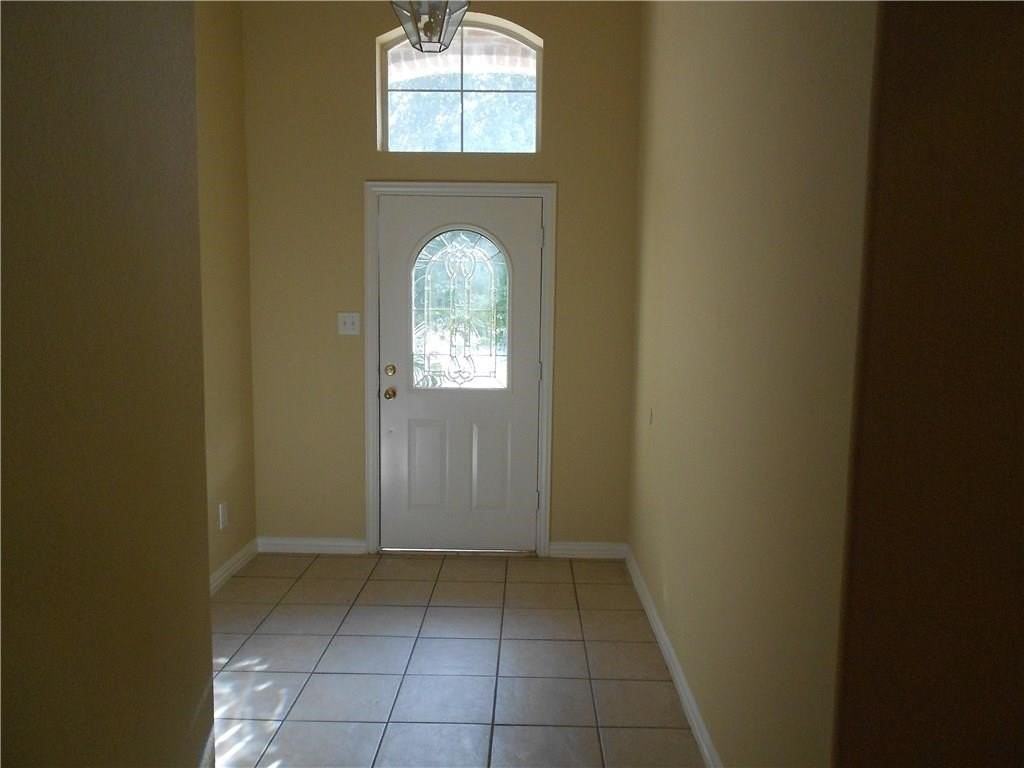8600 Western Meadows Dr - Photo 4 of 21