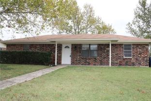 122 Southside Dr - Photo 1 of 1