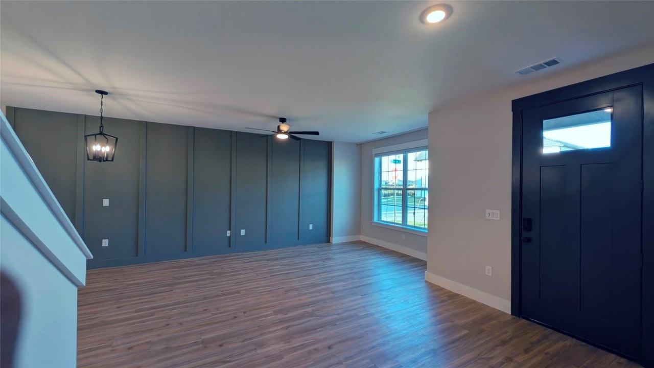 1602 Palladio Loop - Photo 3 of 30