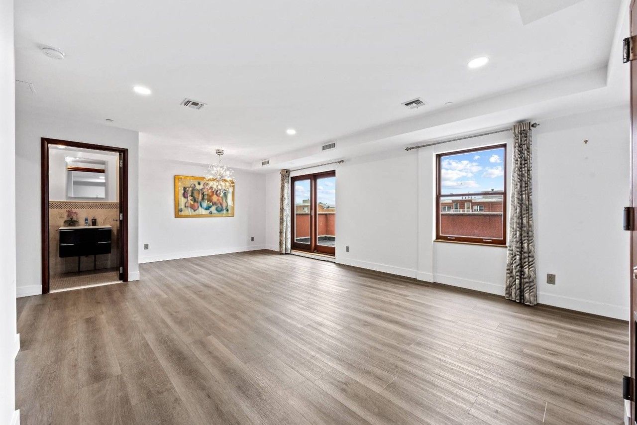 2381 Ocean Ave #7D - Photo 4 of 18