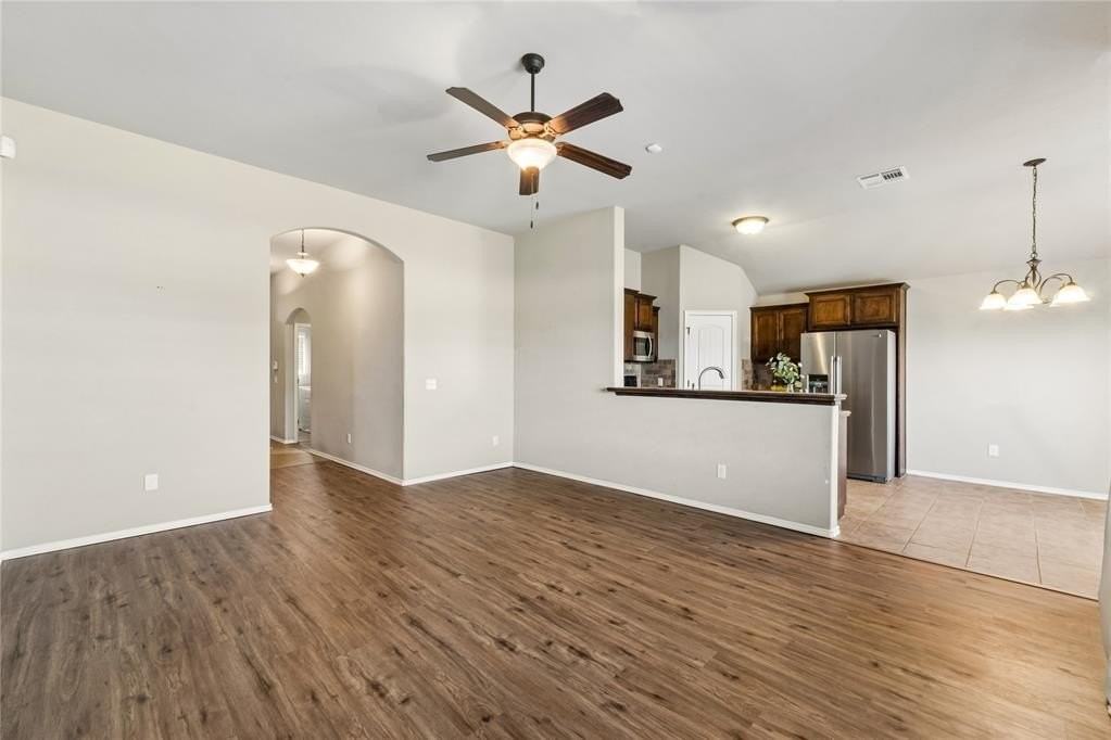 18220 Scarborough Dr - Photo 6 of 32