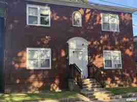 featured image of 422 S Lincoln Ave #C