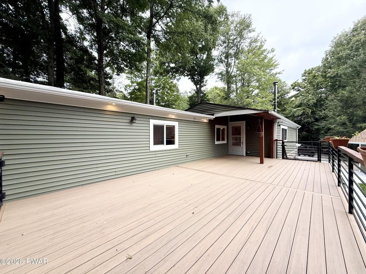122 Granite Dr - Photo 5 of 20