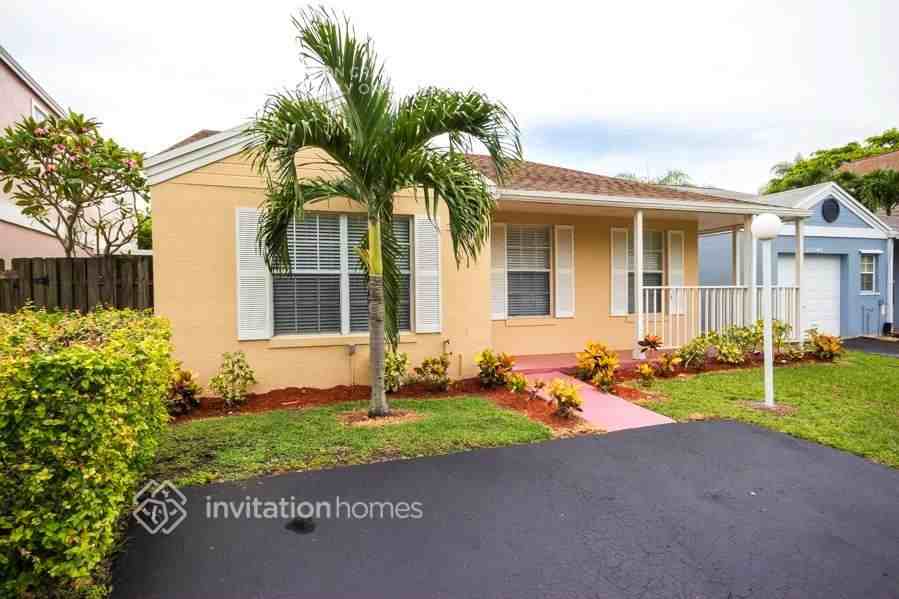 22250 Sw 101st Avenue Rd - Photo 2 of 7