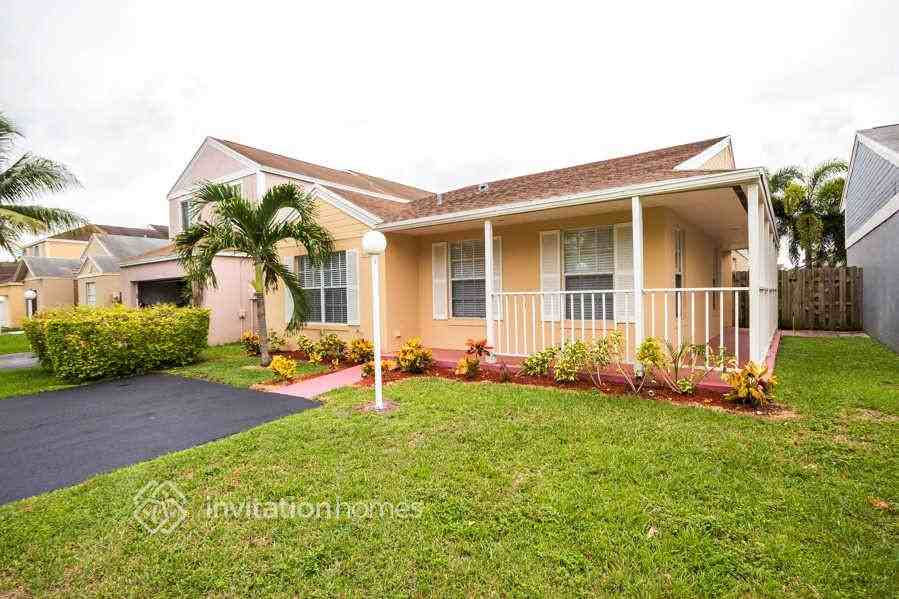 22250 Sw 101st Avenue Rd - Photo 3 of 7