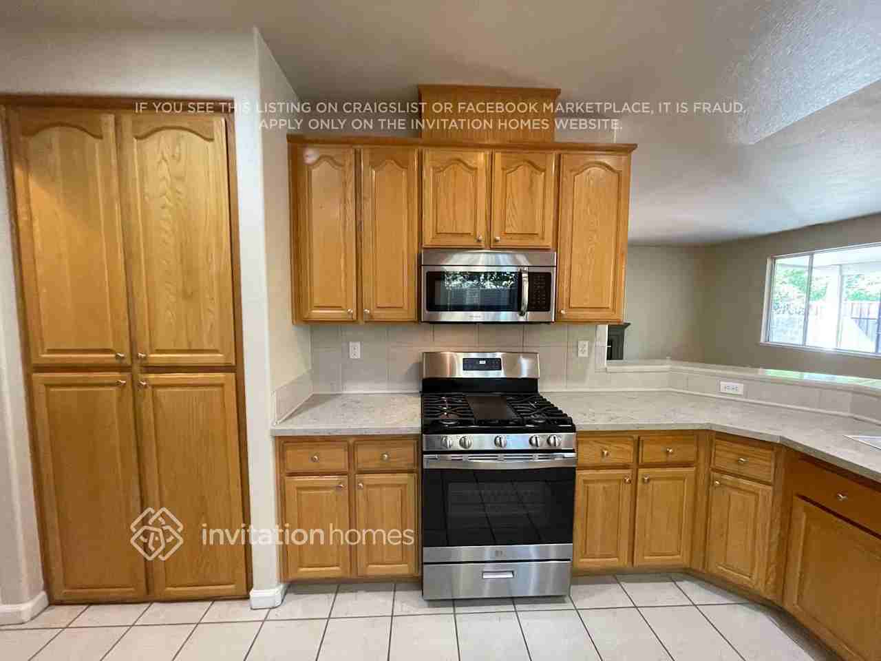 278 Woodcrest Dr - Photo 5 of 12