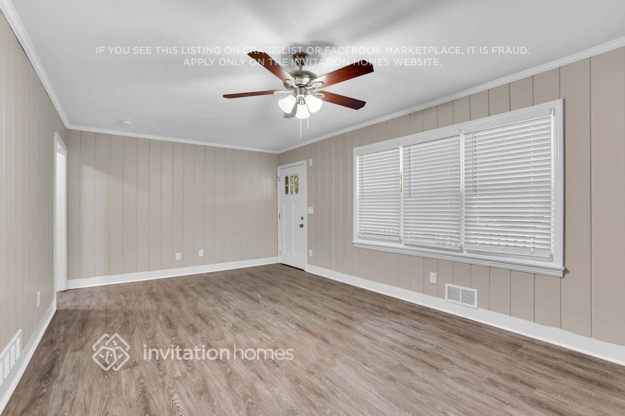 3170 Jackson St - Photo 4 of 26