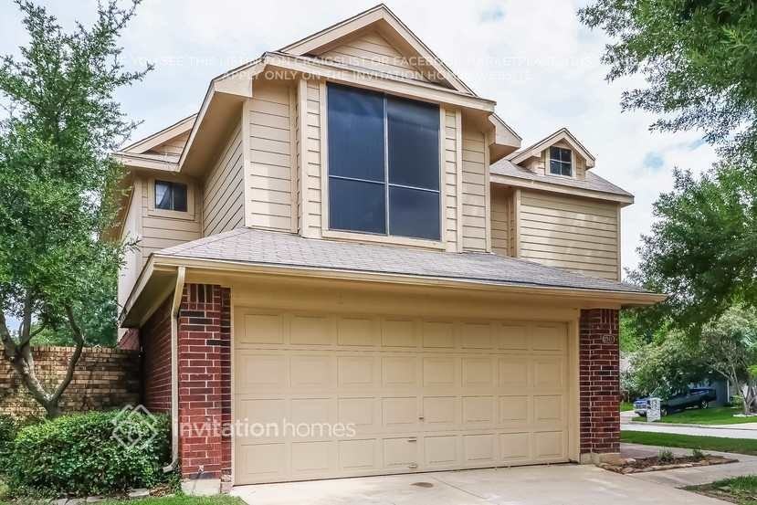 6941 Brixham Dr - Photo 3 of 24