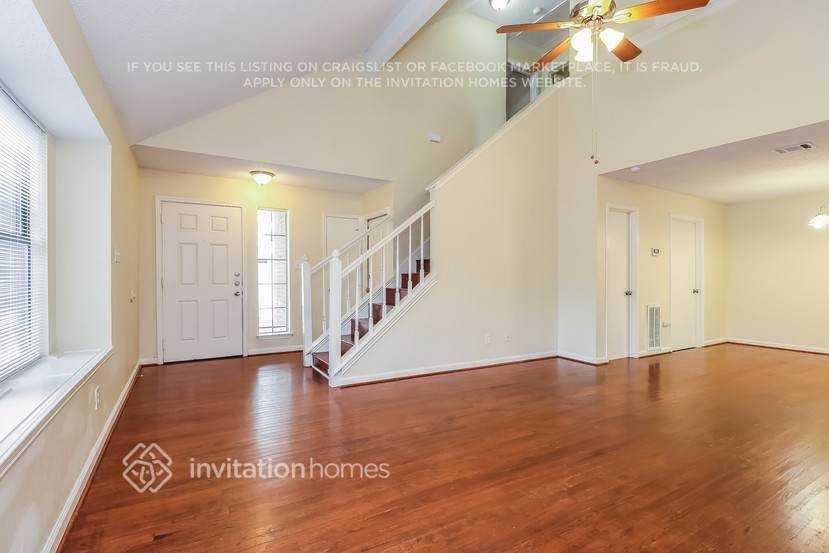 6941 Brixham Dr - Photo 4 of 24