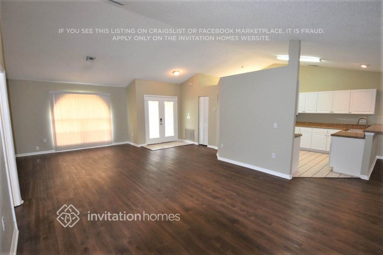 4061 Prairie View Dr N - Photo 2 of 16