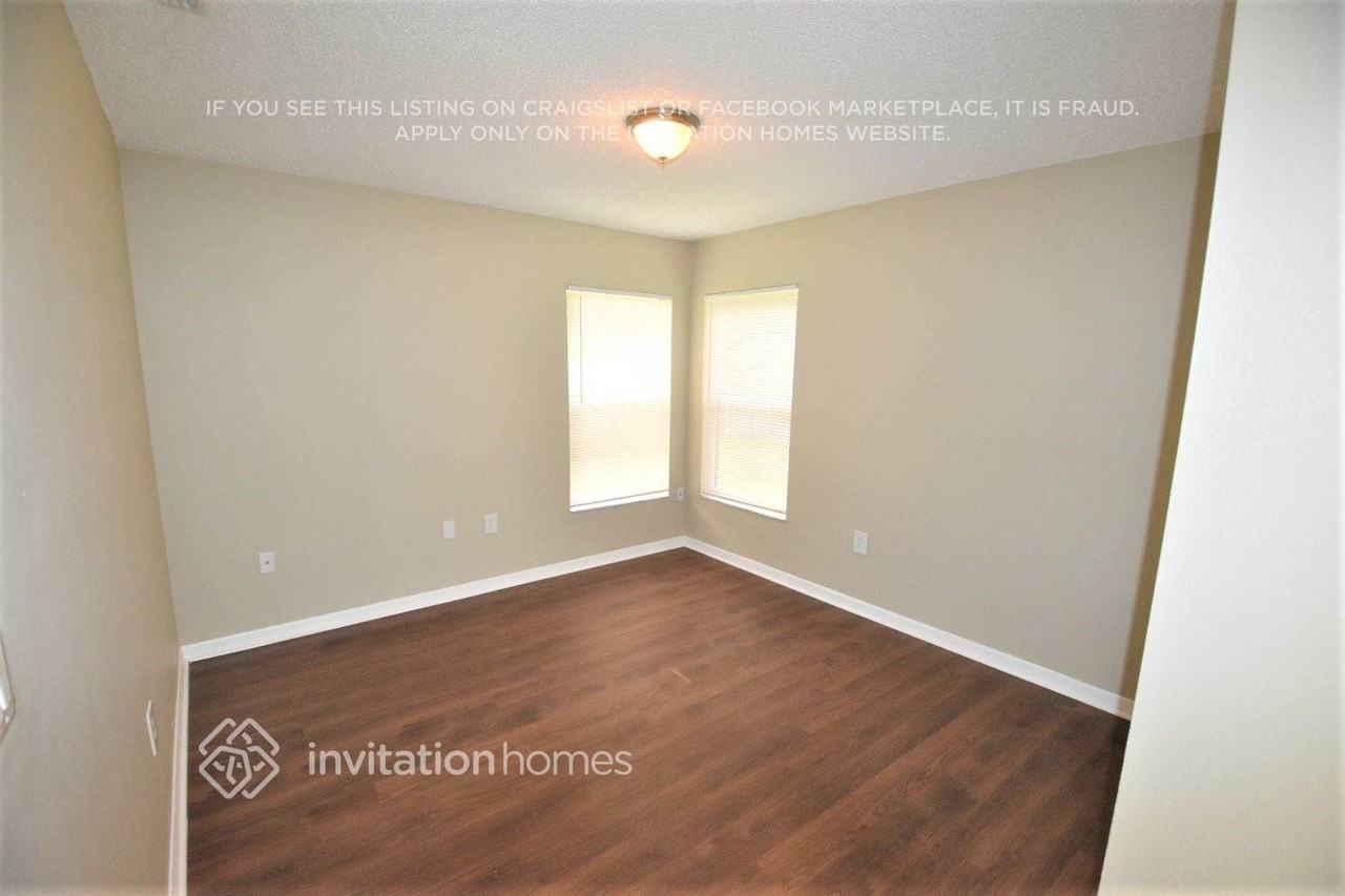 4061 Prairie View Dr N - Photo 7 of 16