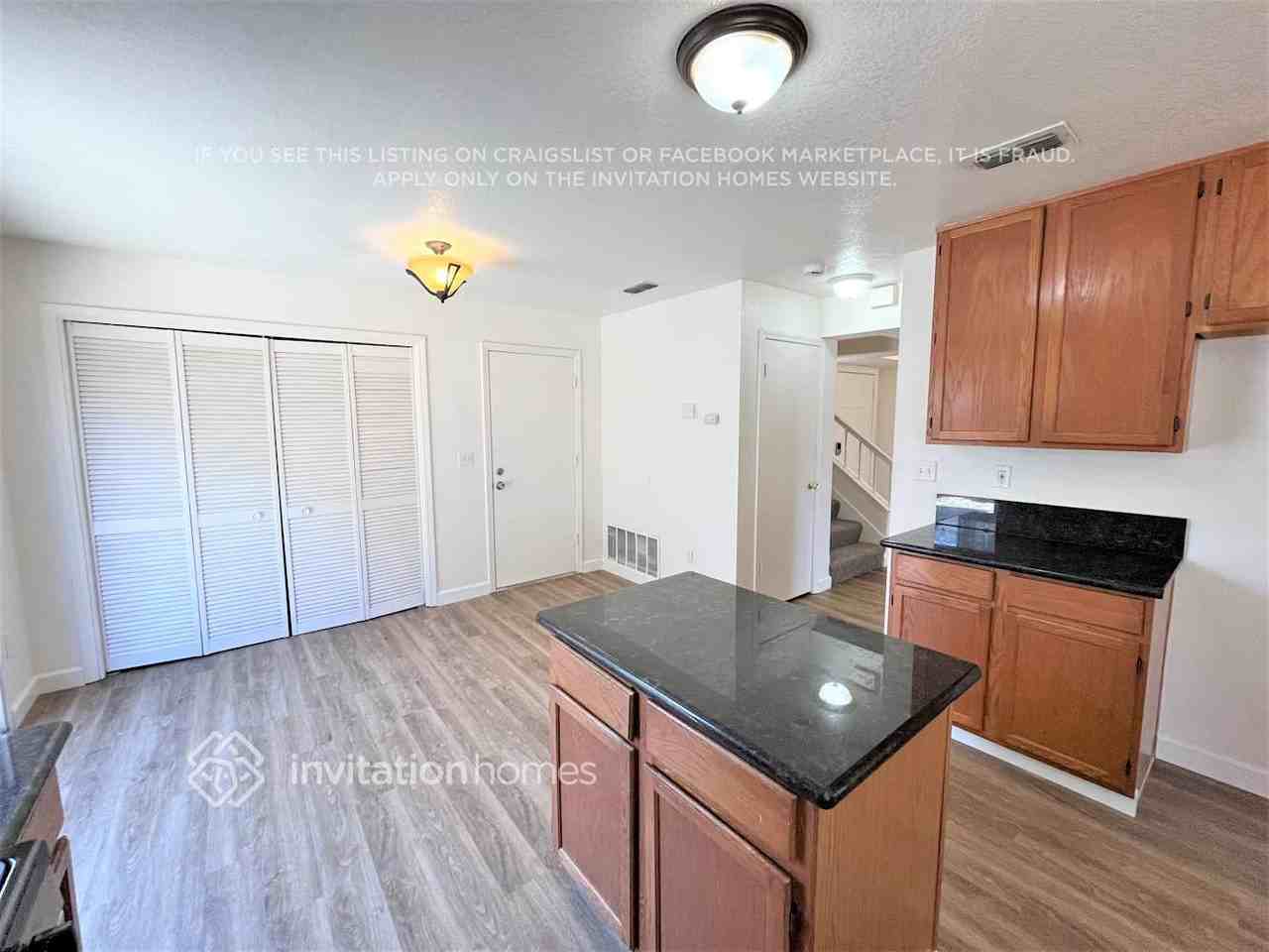 5 Fire Leaf Ct - Photo 7 of 19