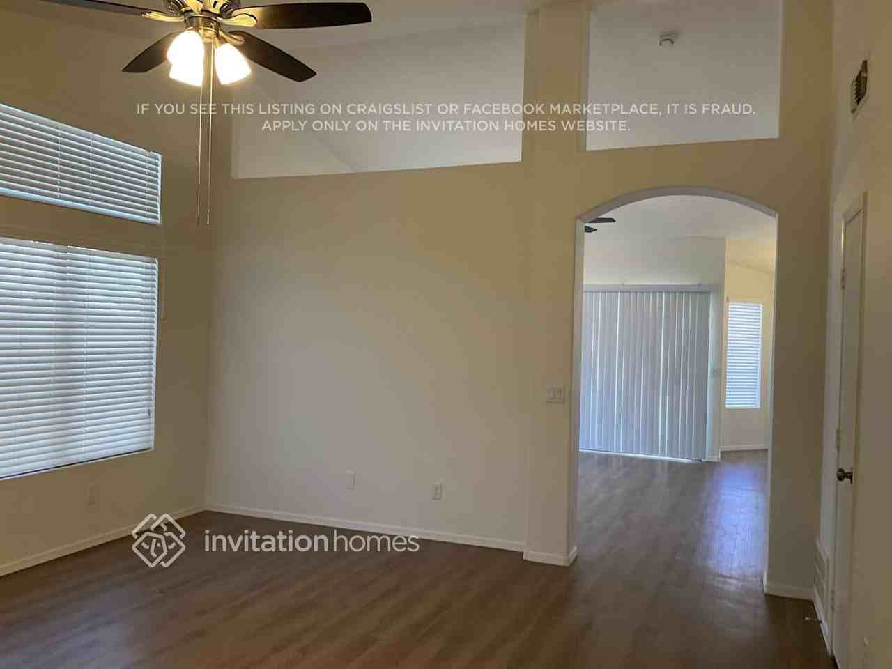 2460 E Wildhorse Pl - Photo 3 of 15