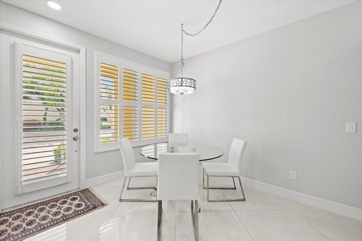 4980 Nw 15th Ave - Photo 2 of 50