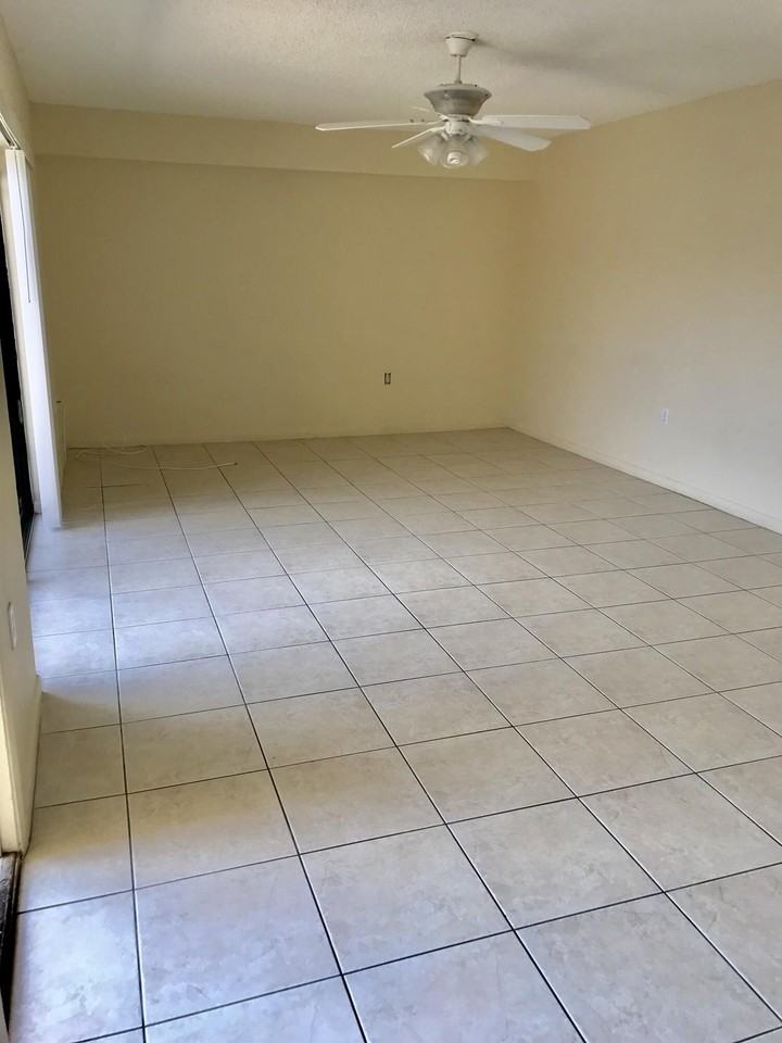 3719 37th Way - Photo 2 of 11
