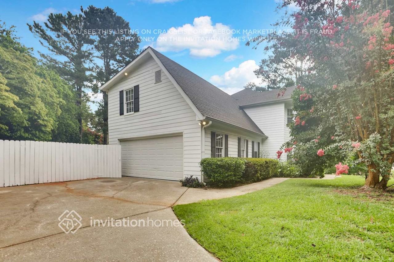 993 Tall Pine Ct - Photo 3 of 25