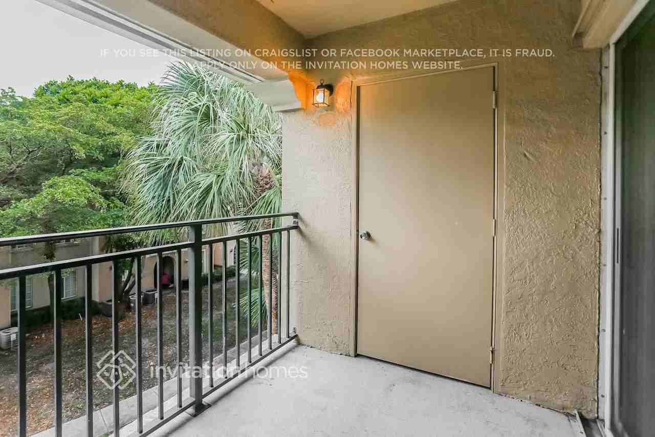 2427 Centergate Dr #304 - Photo 6 of 7