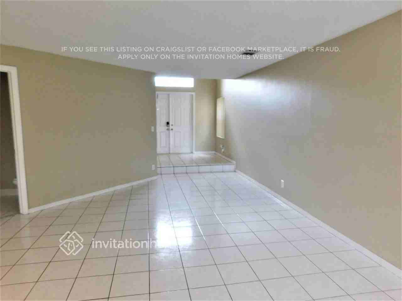4400 Sw 82nd Way - Photo 2 of 16