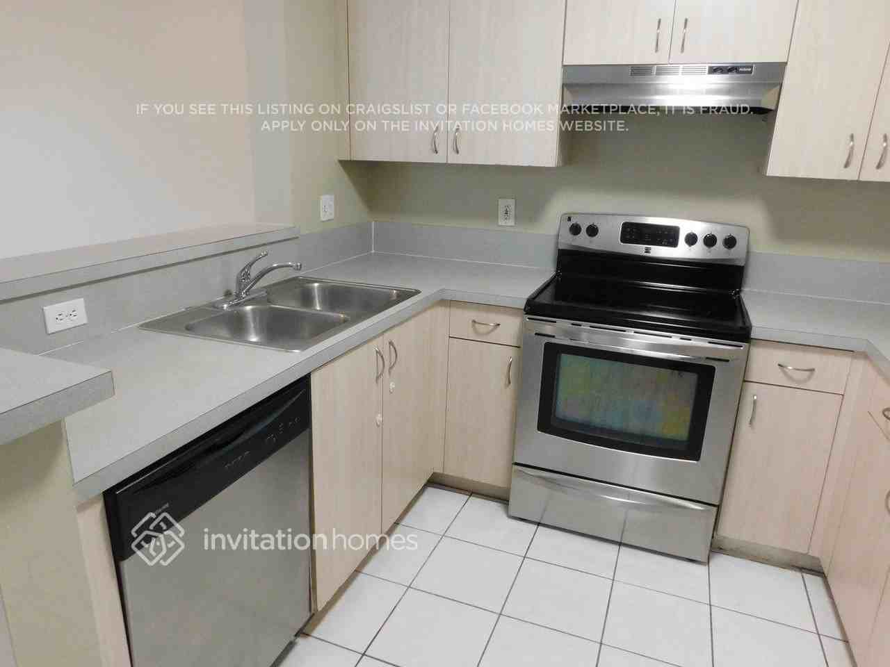 4400 Sw 82nd Way - Photo 4 of 16