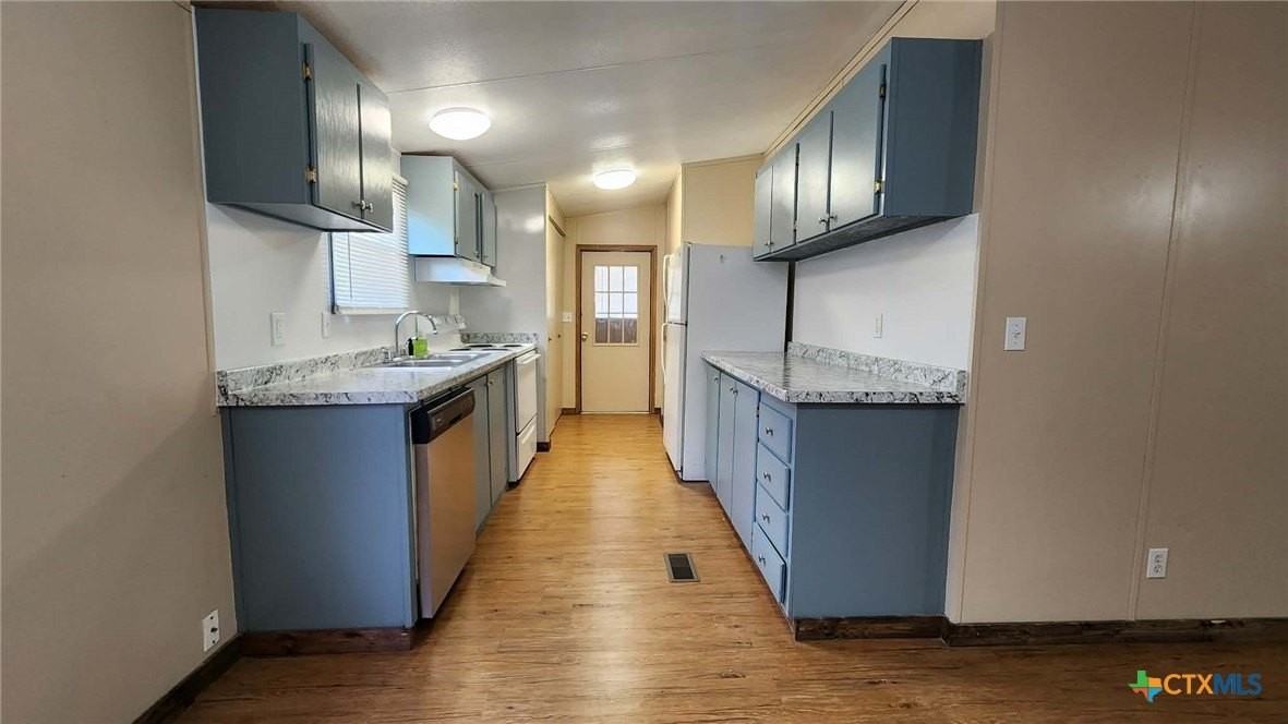 590 Canal Ln - Photo 6 of 15