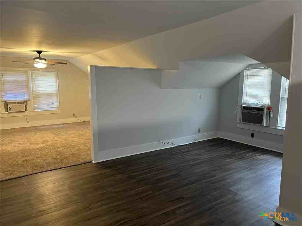 1506 # A N De Leon Street - Photo 5 of 7