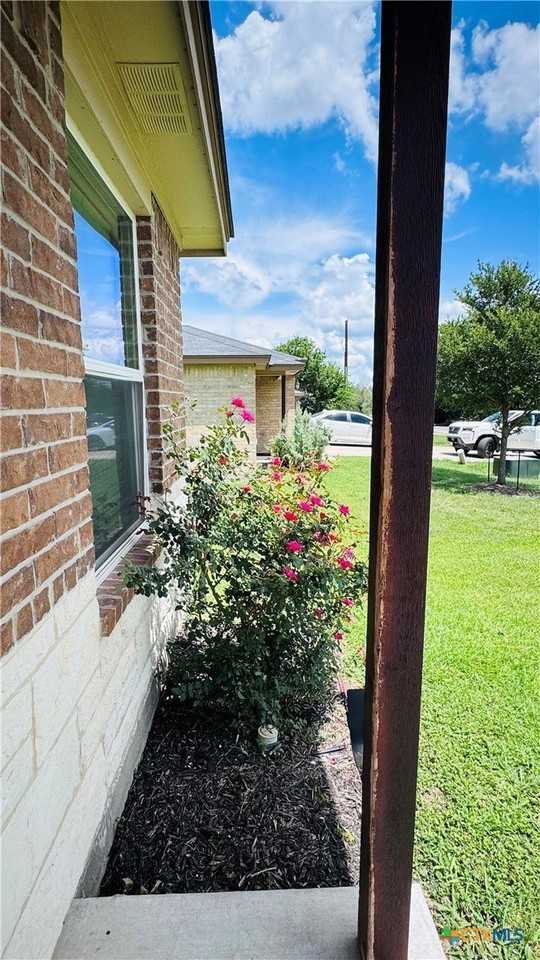 1417 Shoshoni Trl #B - Photo 5 of 20