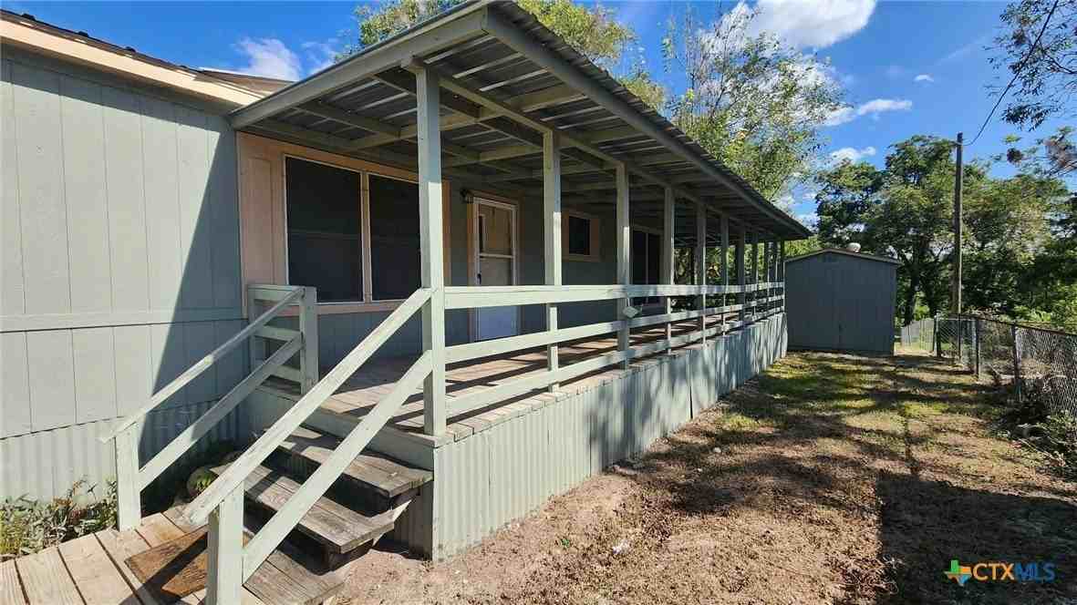 572 Canal Ln - Photo 3 of 10
