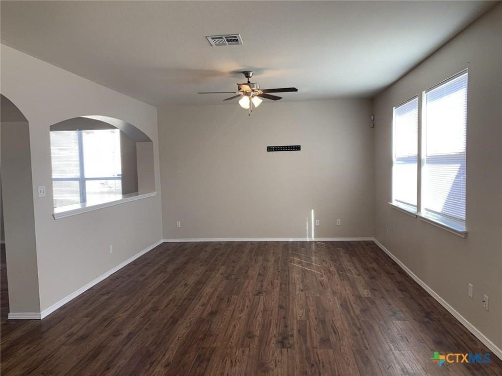 5506 Bridgewood Dr - Photo 5 of 10