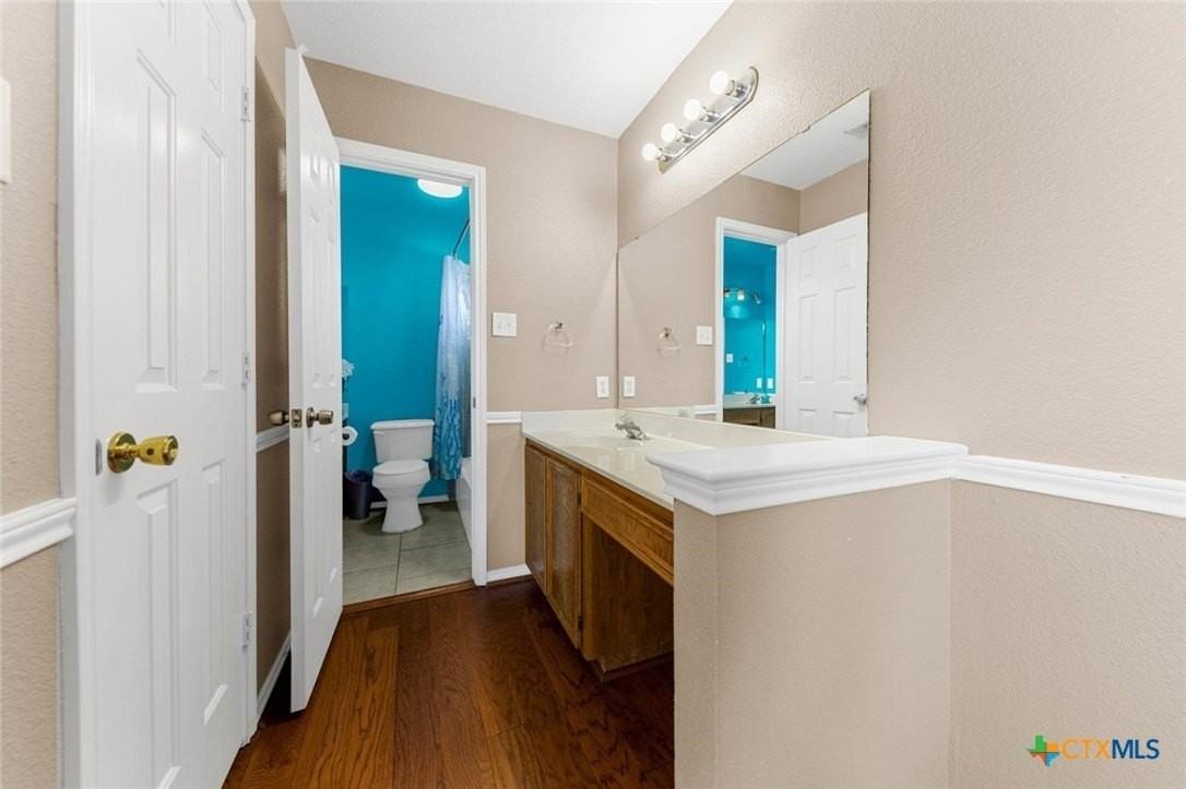 2203 Delaware - Photo 6 of 40