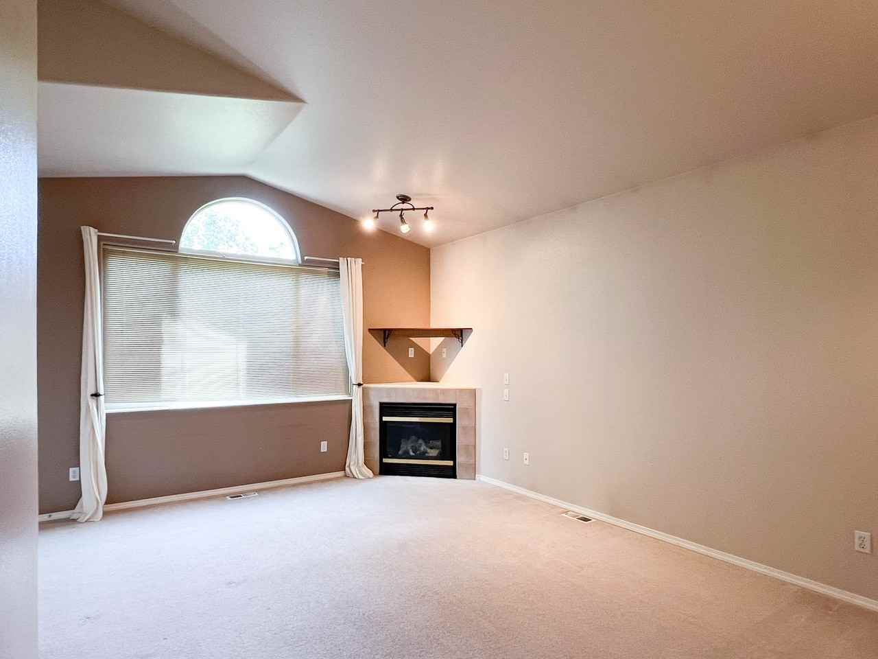 6733 Snow Goose Cir #1 - Photo 5 of 28