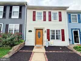featured image of 6416 Lacrosse Ln Ne