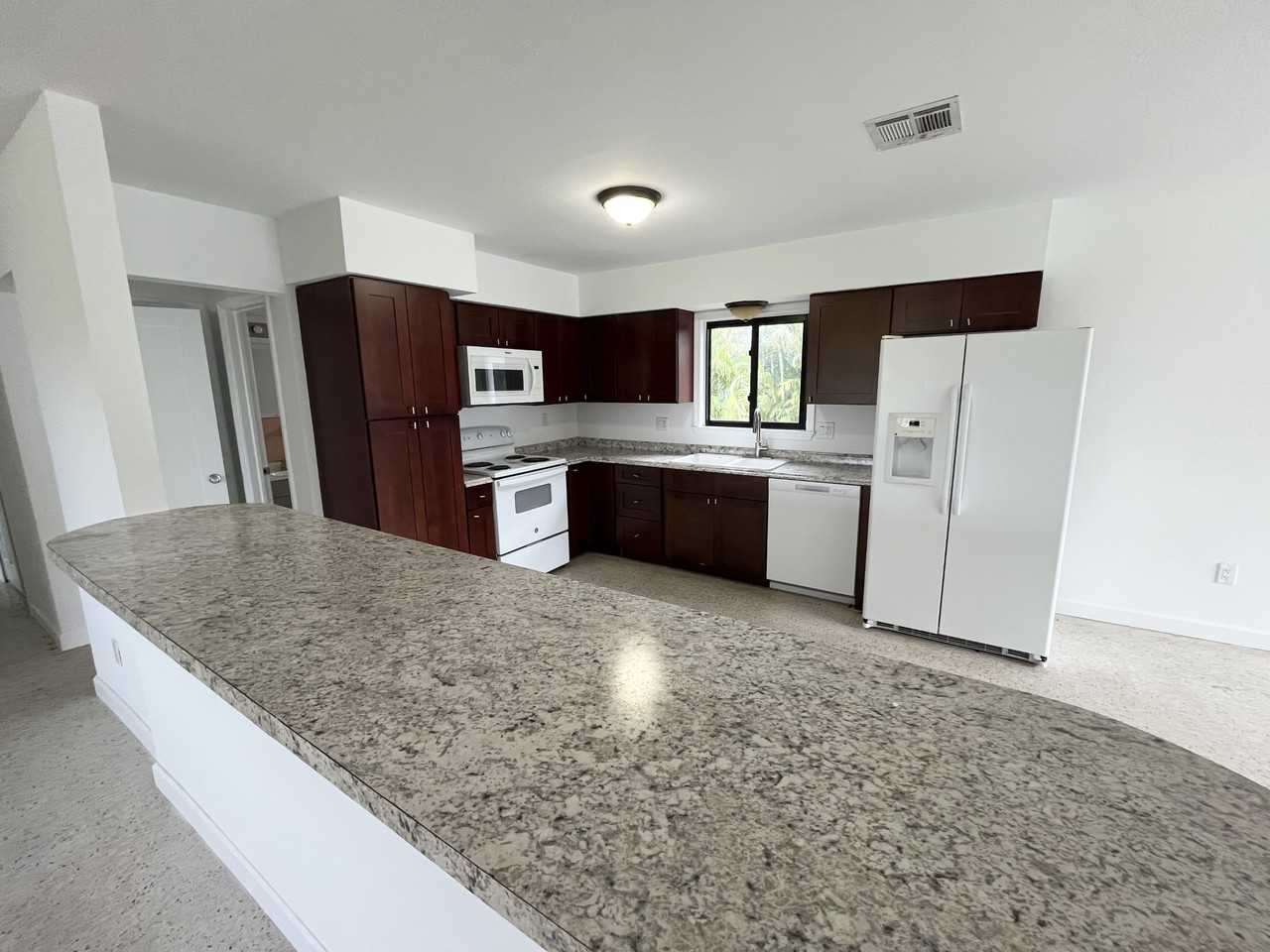 1714 Inlet Dr #1 - Photo 4 of 14