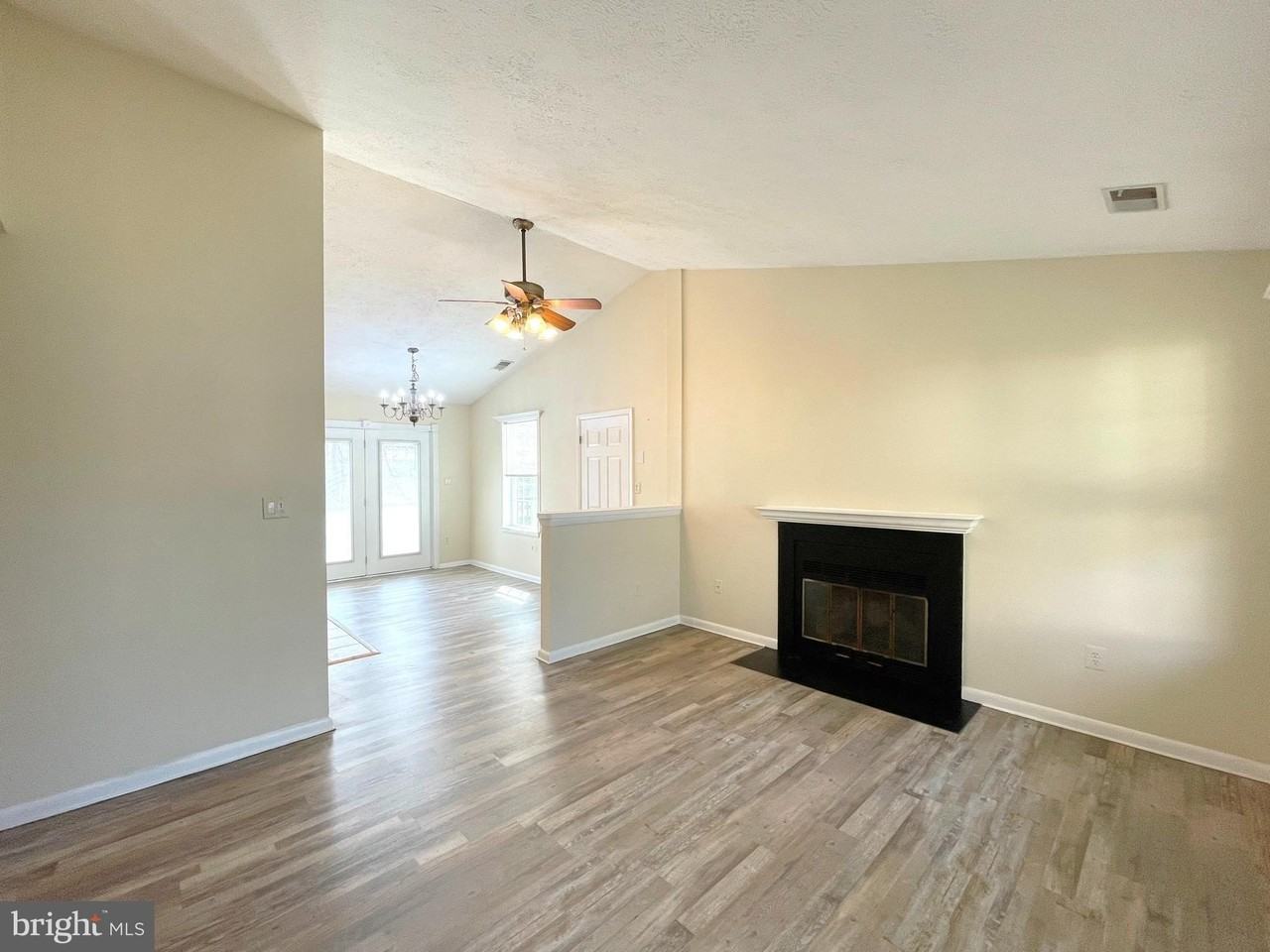 2161 Freemantle Ct - Photo 3 of 22