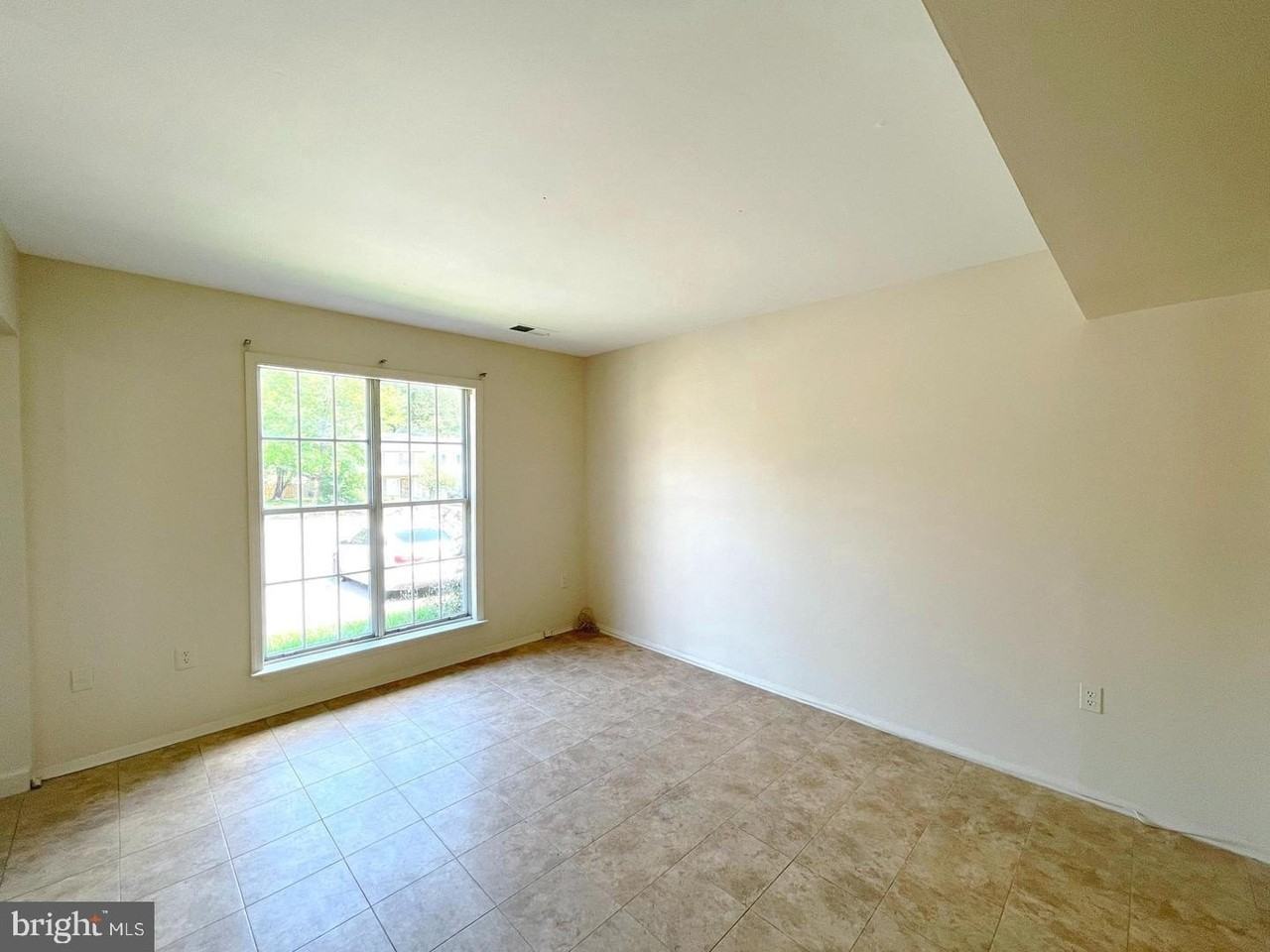 2779 Red Lion Pl - Photo 4 of 21
