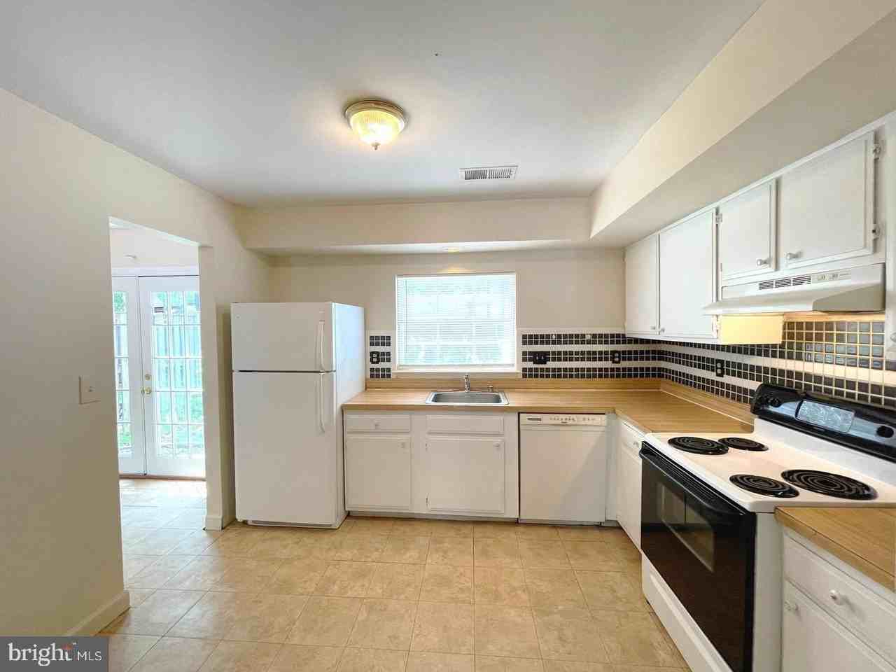 2779 Red Lion Pl - Photo 7 of 21
