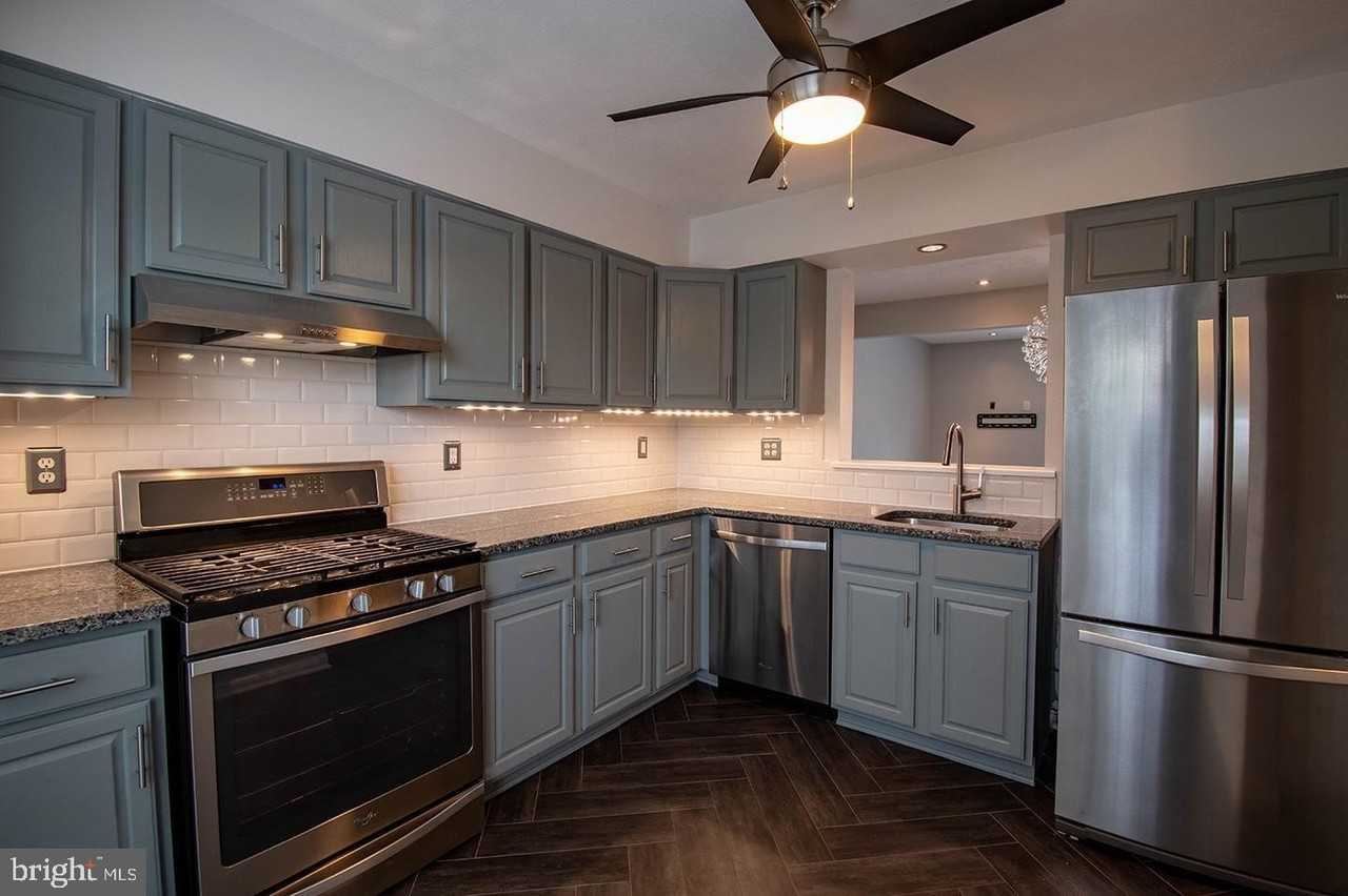 5620 Queen Anne Ct - Photo 3 of 24
