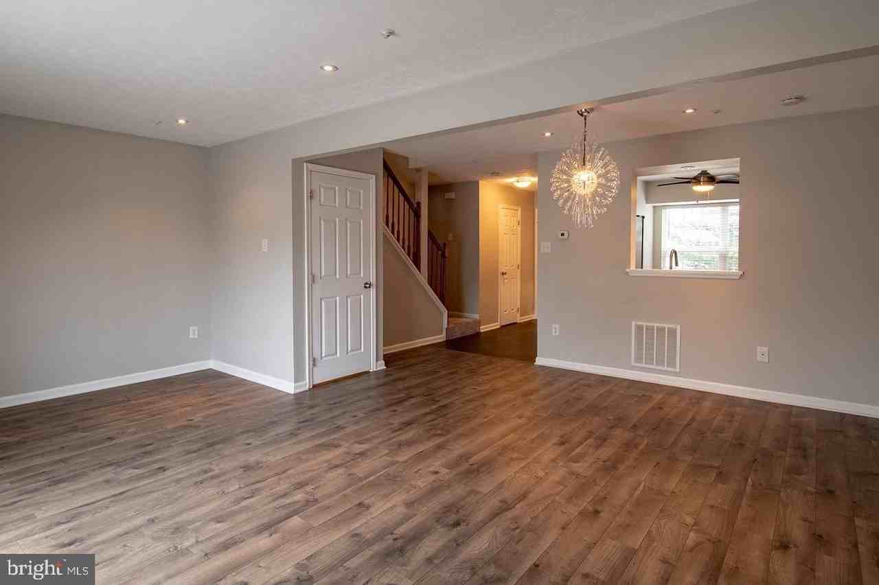 5620 Queen Anne Ct - Photo 5 of 24