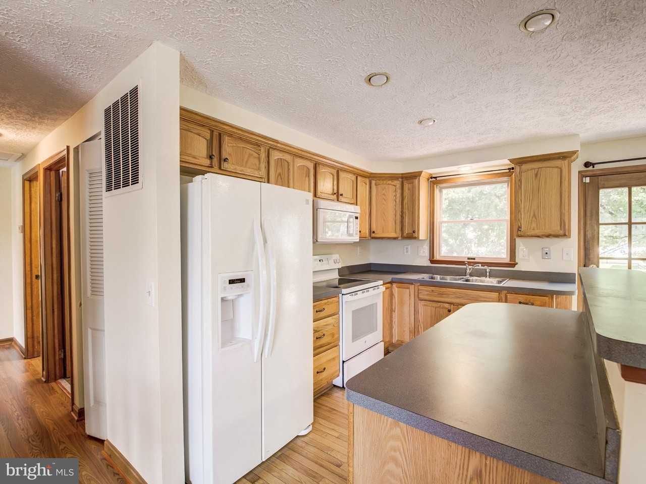 5697 Briargrove Ct - Photo 3 of 50