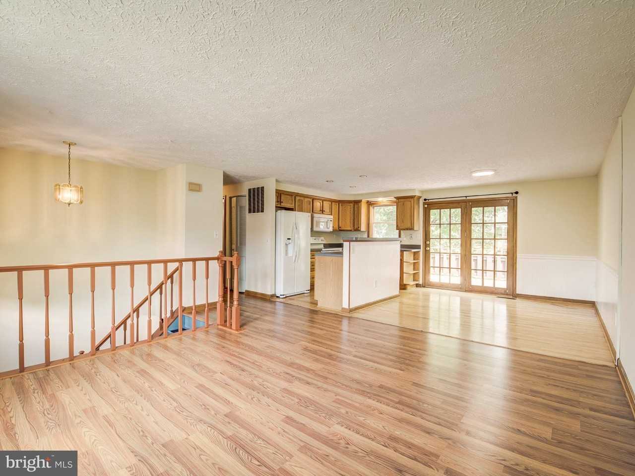 5697 Briargrove Ct - Photo 7 of 50