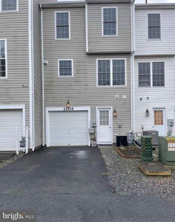 21719 Seneca Ayr Dr - Photo 3 of 3