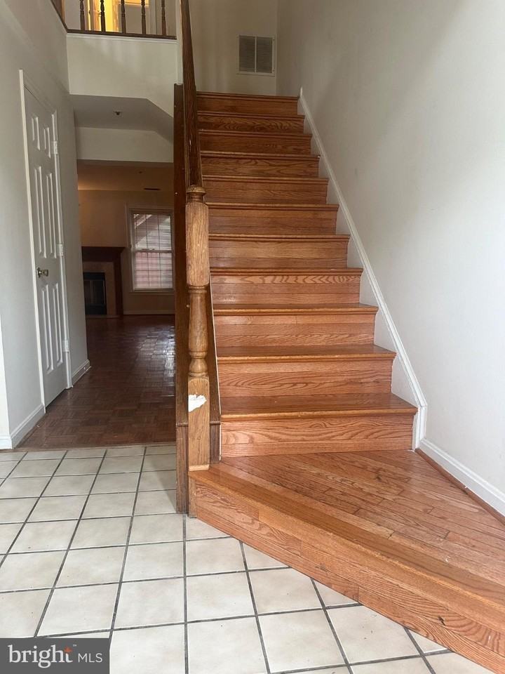 16424 Pleasant Hill Ct - Photo 2 of 17