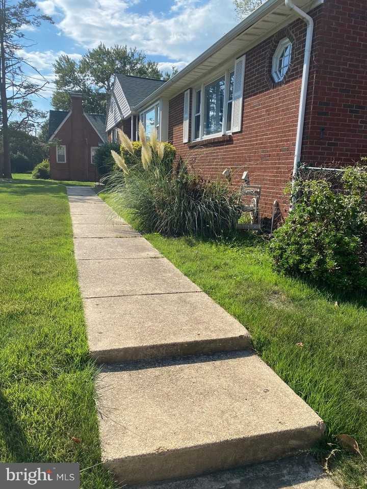 3111 Ritchie Rd - Photo 2 of 26