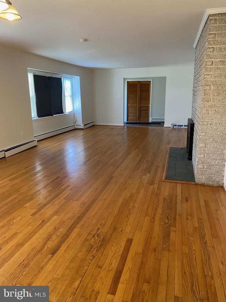 3111 Ritchie Rd - Photo 6 of 26