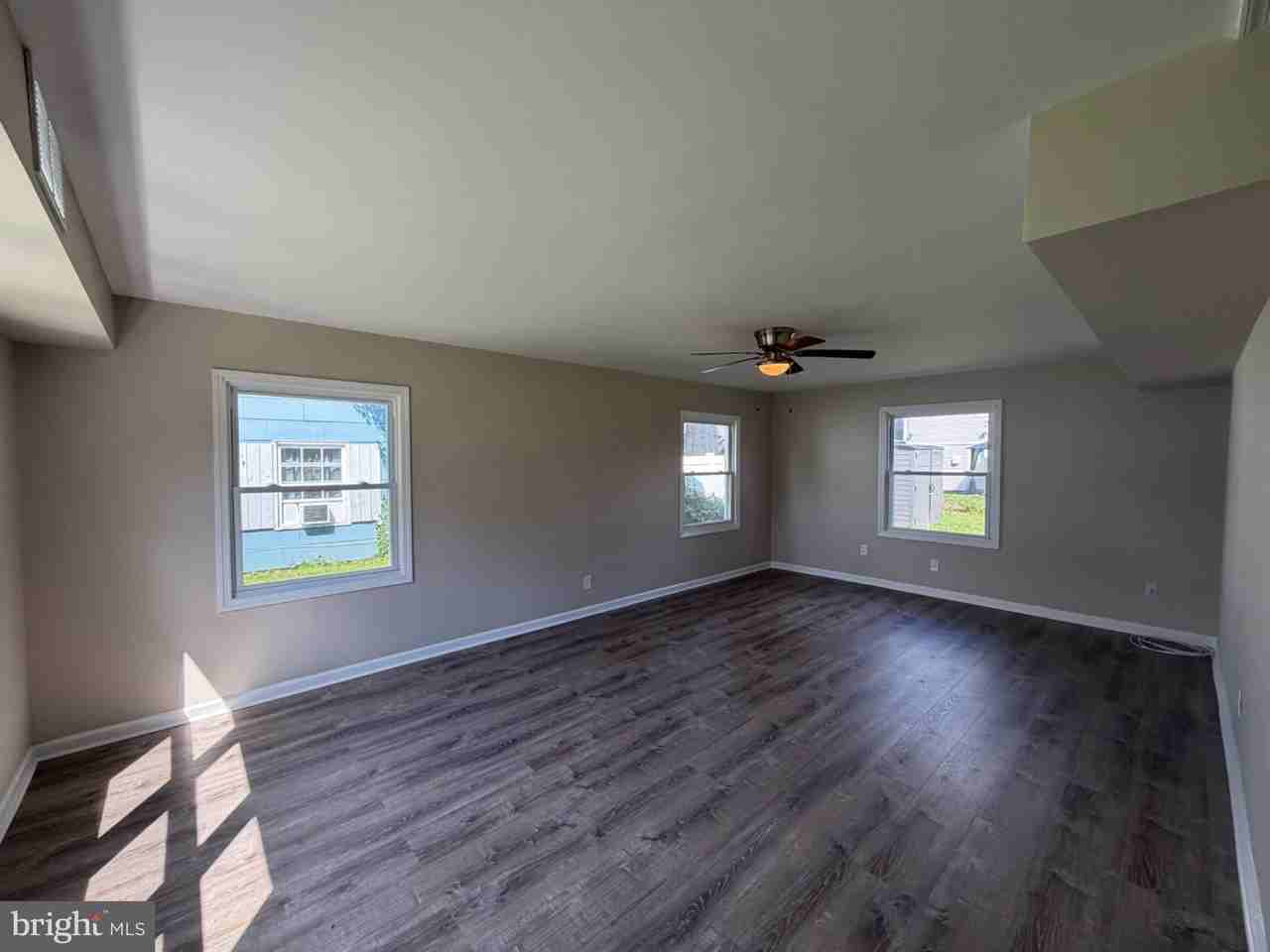 29 Potter Ln - Photo 2 of 13