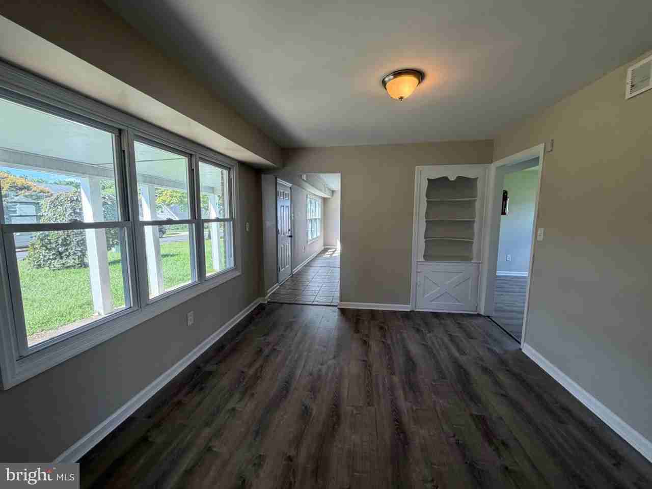 29 Potter Ln - Photo 3 of 13