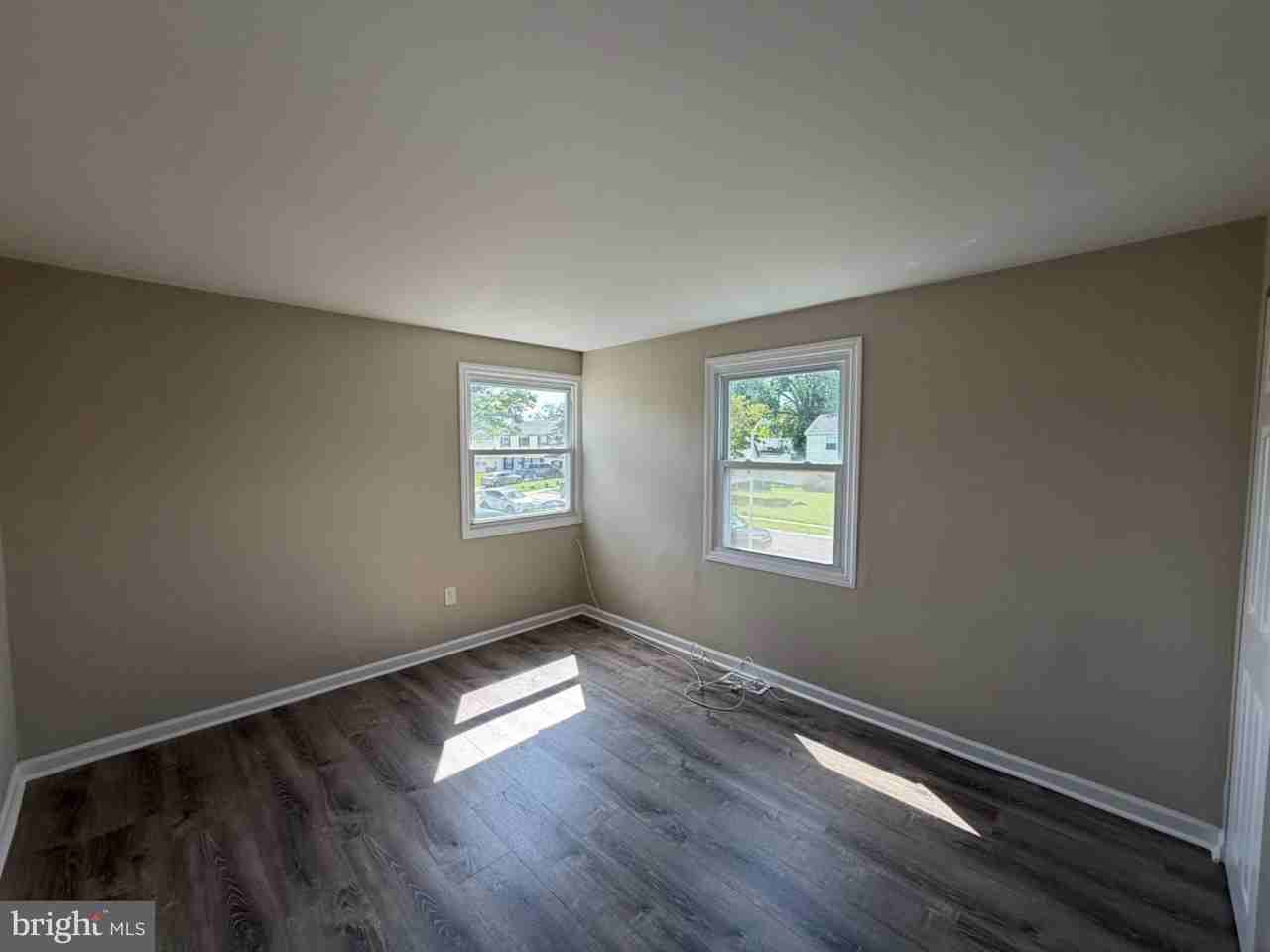 29 Potter Ln - Photo 7 of 13