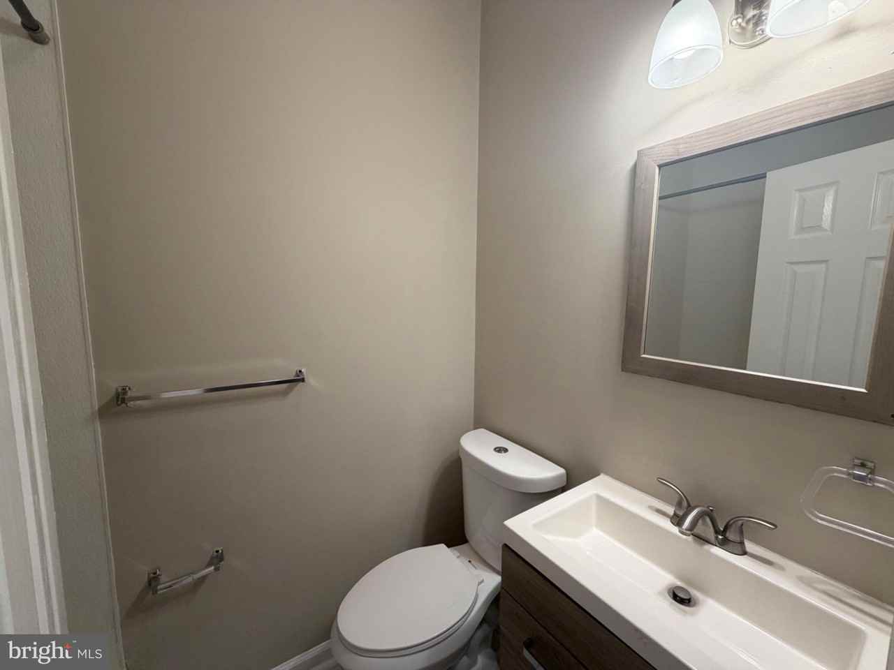 319 Academy St #1 - Photo 5 of 12