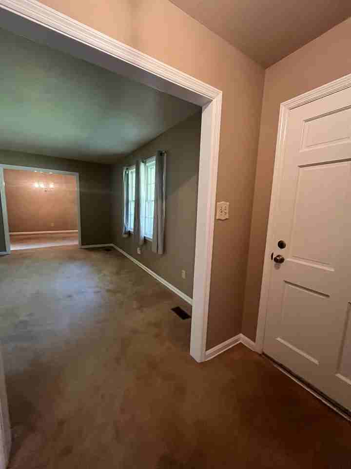 2009 Robinhood Rd #1 - Photo 2 of 17