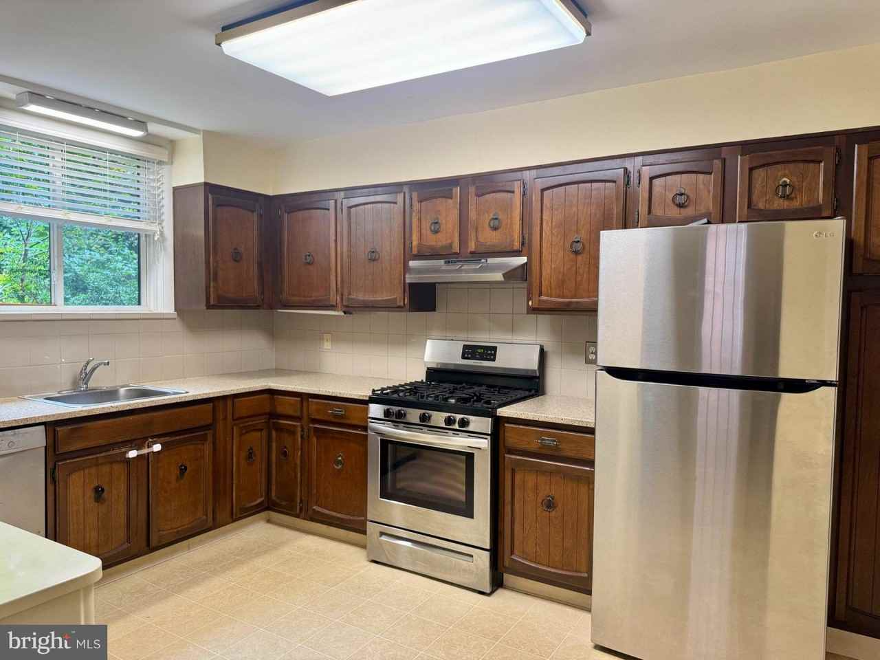 8235 Brookside Rd - Photo 2 of 25