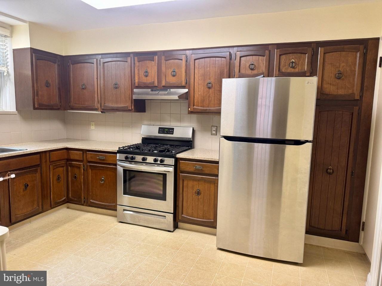 8235 Brookside Rd - Photo 3 of 25
